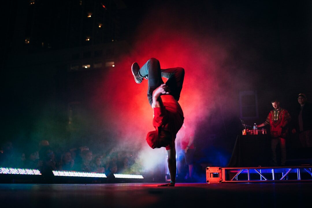 woman dancing on stage